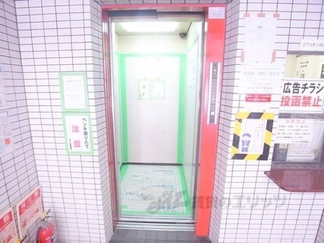 エレベーター