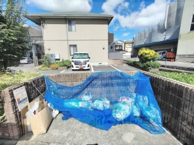 ゴミ置き場