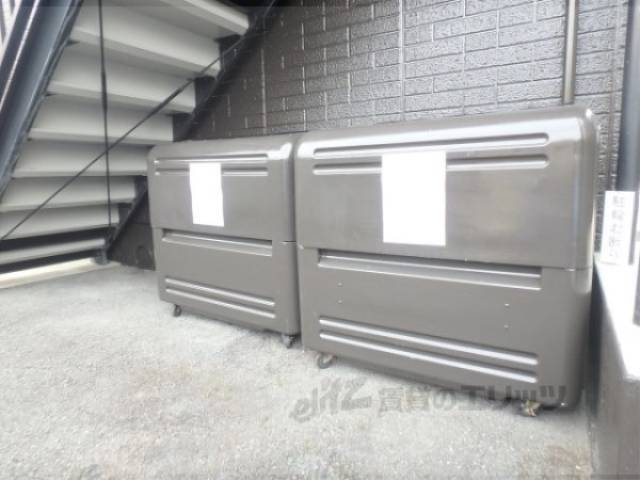 ゴミ置き場　ゴミ捨て場