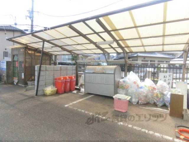 ゴミ置き場