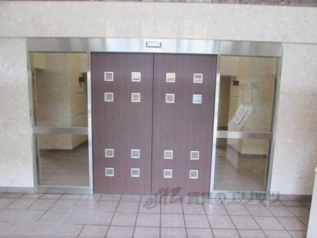 マンション玄関