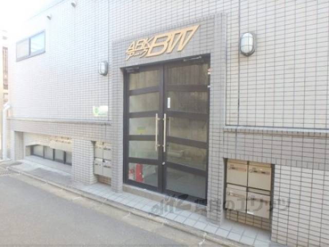 エントランス　マンション出入口