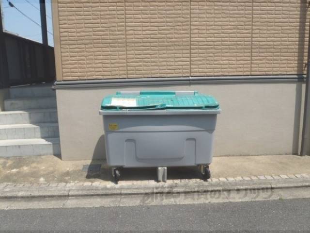 ゴミボックス