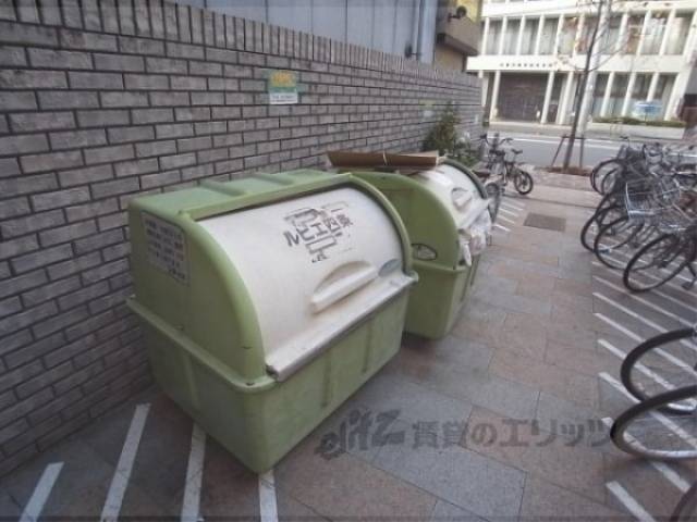 ゴミ置き場