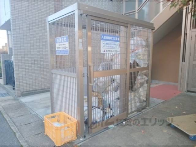ゴミ置き場