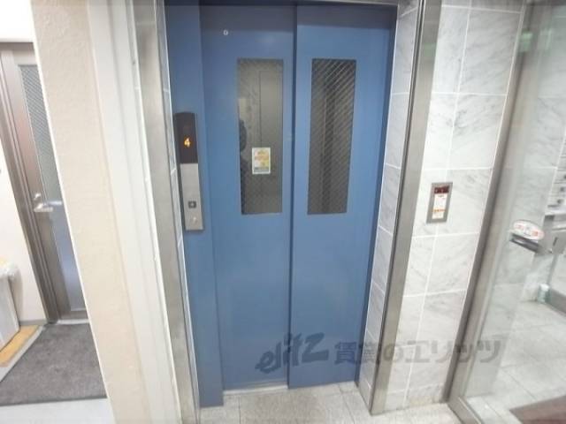 エレベーター