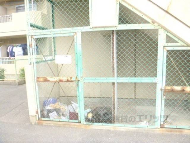 ゴミ置き場