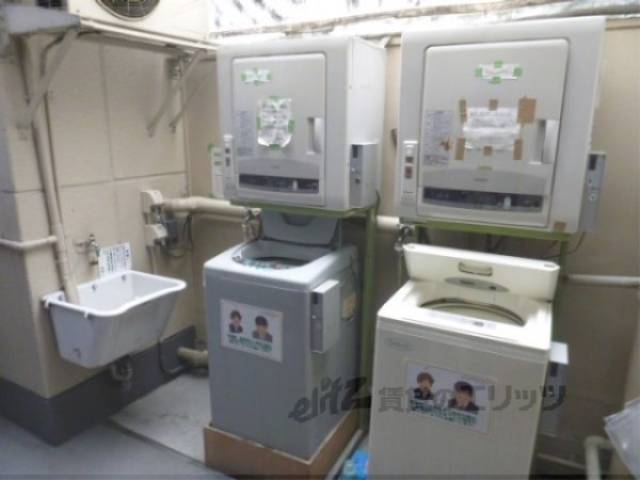 コインランドリー