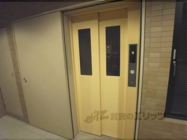 エレベーター