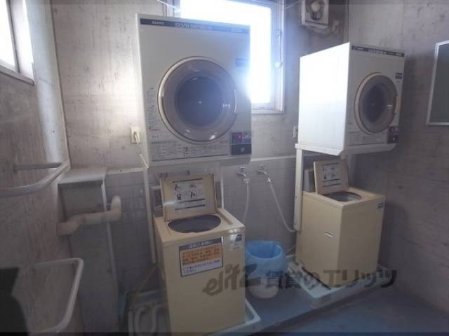 コインランドリー