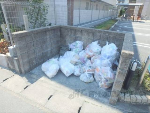 ゴミ置き場