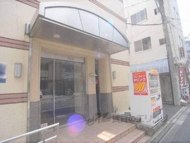 エントランス　正面