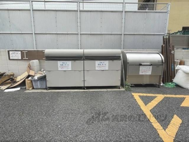 ゴミ置き場