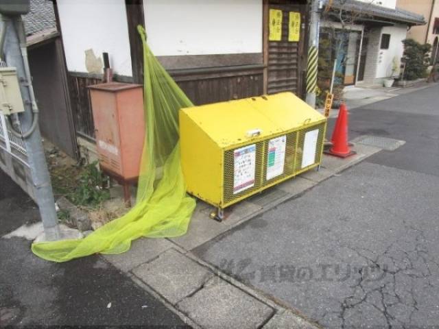 ゴミ置き場