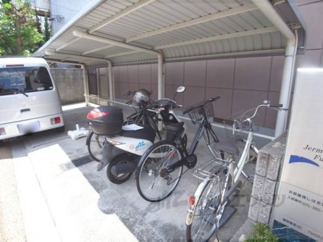 駐輪場