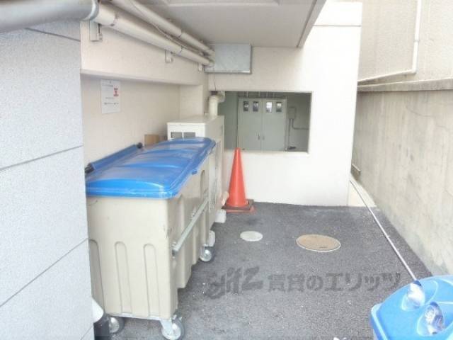 ごみ捨て場