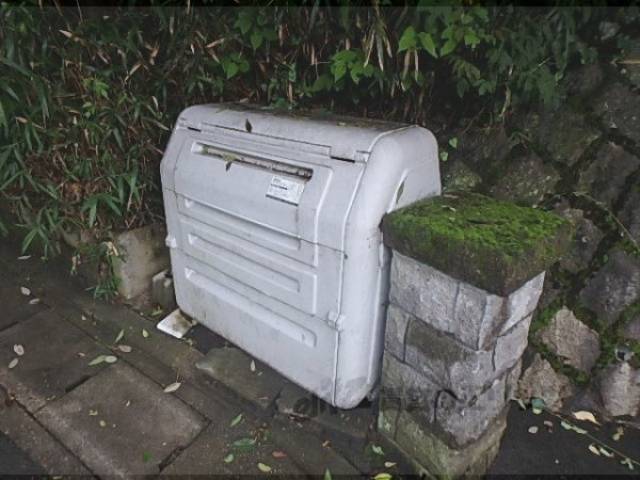 ダストボックス