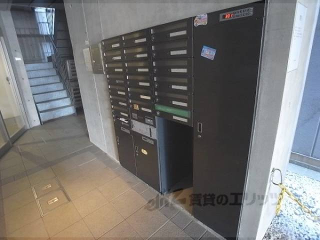 集合ポスト　宅配ボックスもあります