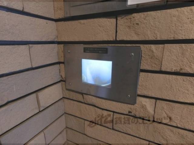 エレベーター　防犯モニター