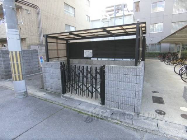 ゴミ置き場