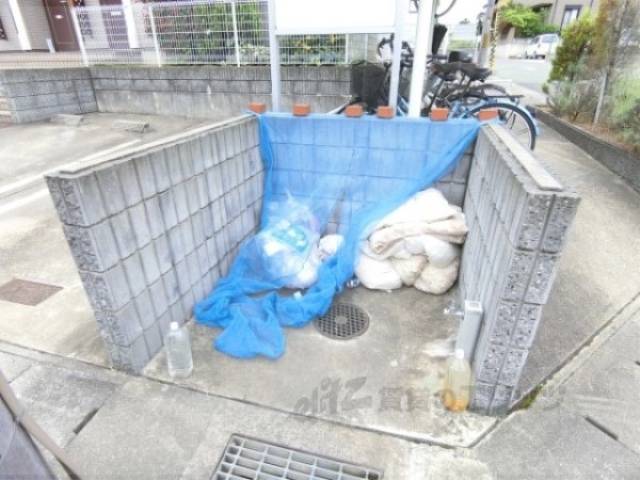 ゴミ置き場