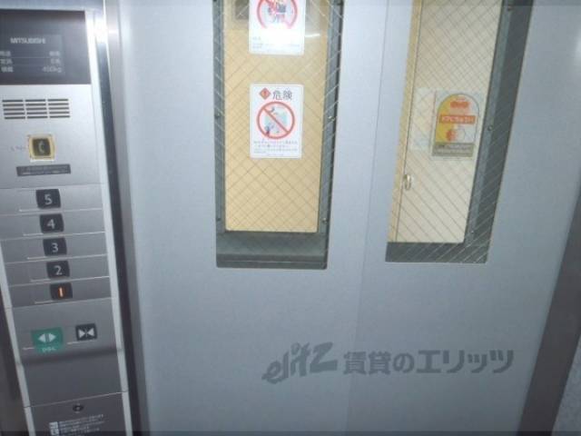 エレベーター