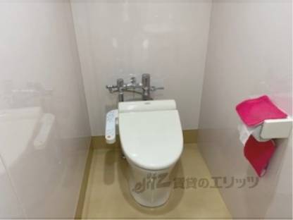 共用女子トイレ