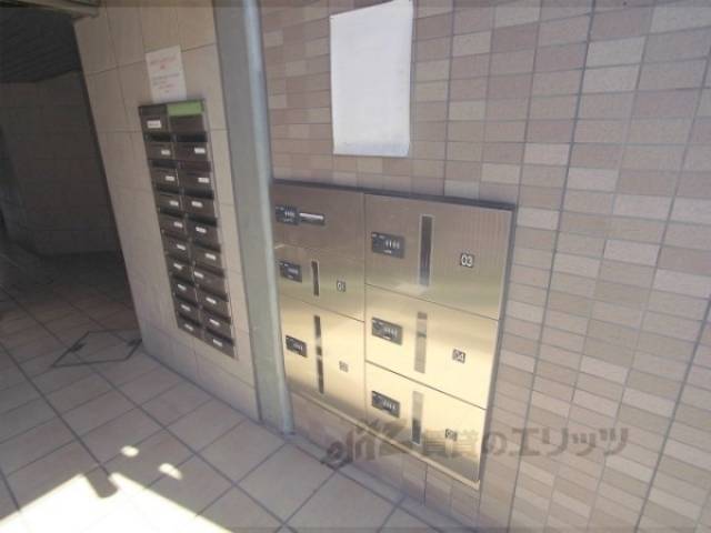 宅配ロッカー