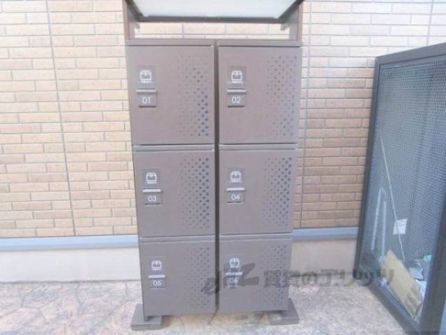宅配ボックス　ごみ置き場