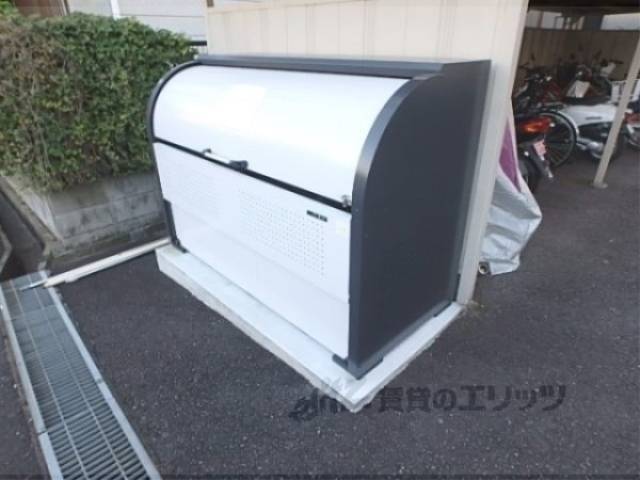 ゴミ置き場　ゴミ捨て場