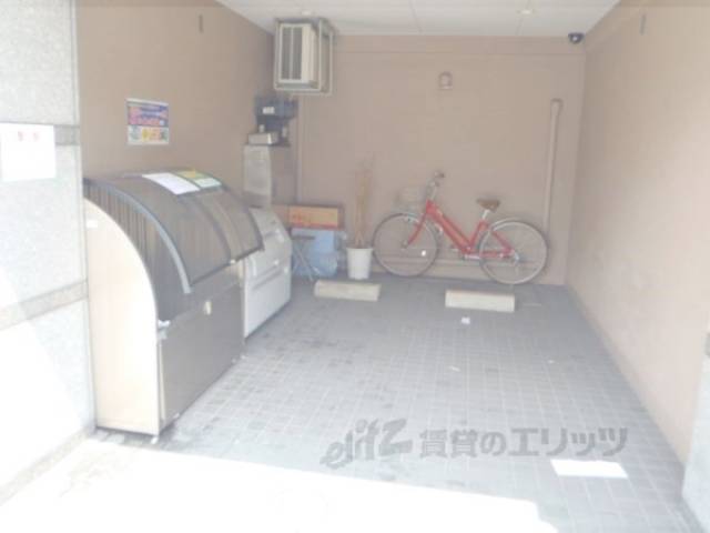 ゴミ出し場