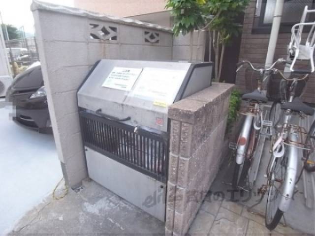 ゴミ置き場