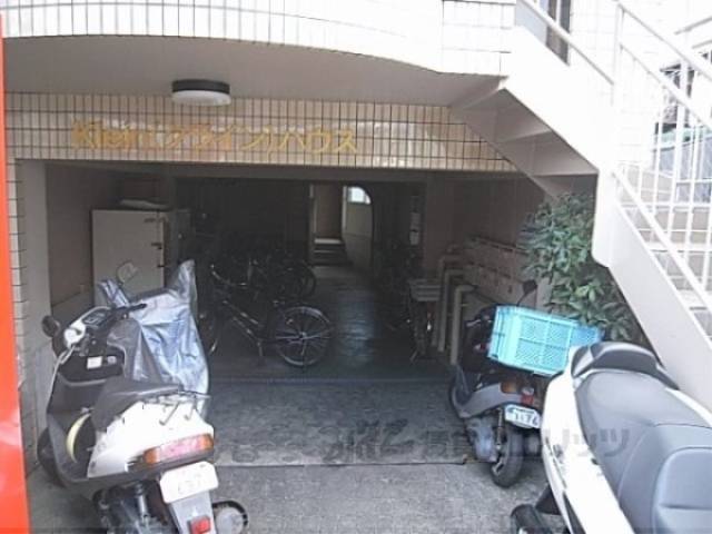 エントランス　入り口