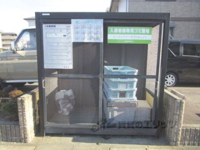 ゴミ置き場　ゴミ捨て場