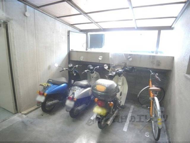 駐輪場