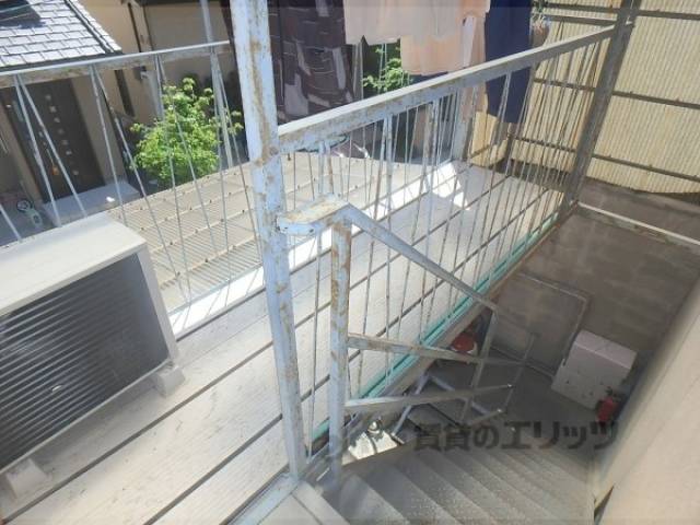 駐輪場　共同ベランダ