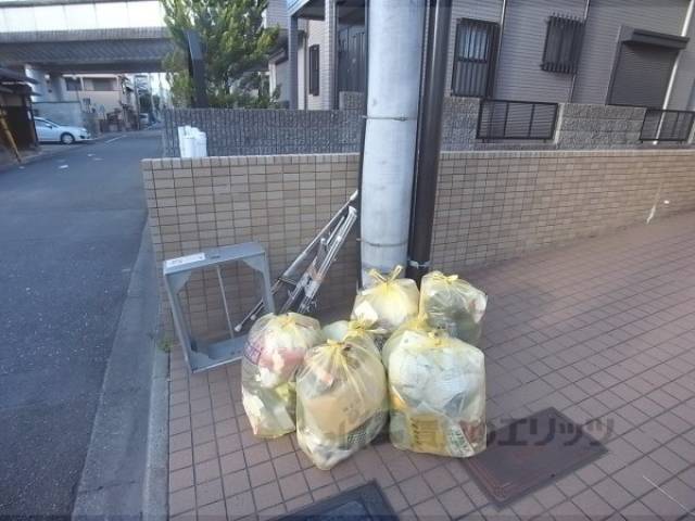 ゴミ置き場