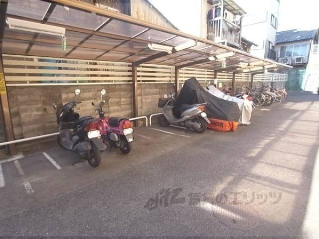 駐輪場　バイク用