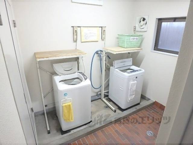 コインランドリー