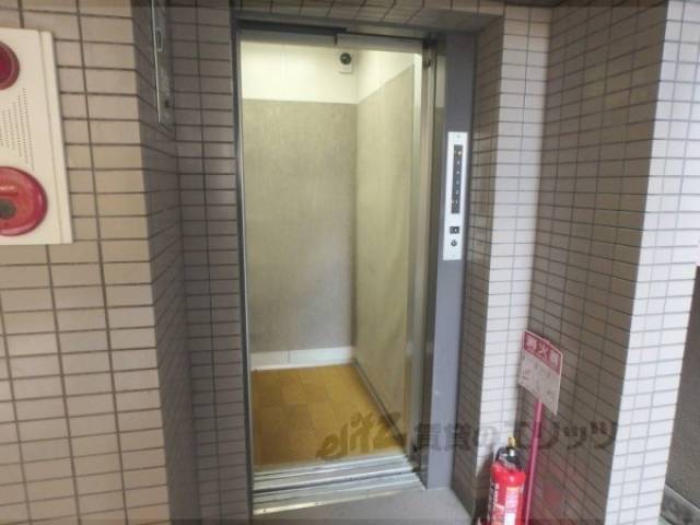 エレベーター