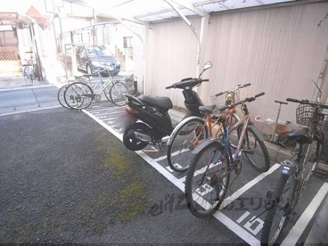 駐輪場