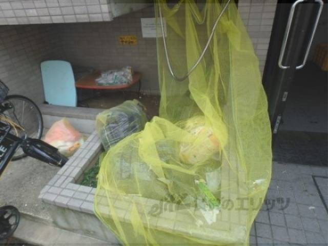 ゴミ置き場