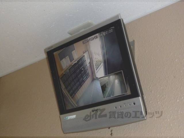 防犯カメラモニター