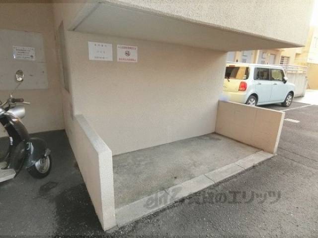 バイク置き場