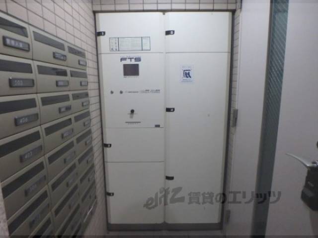 宅配ボックス