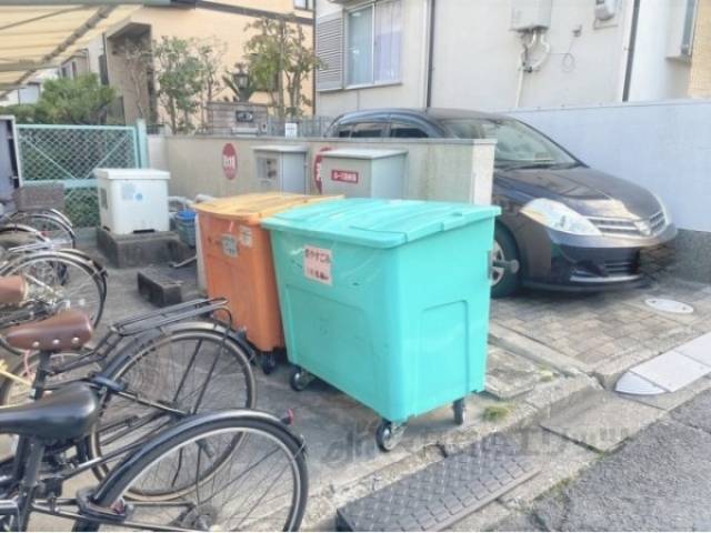 ゴミ置き場