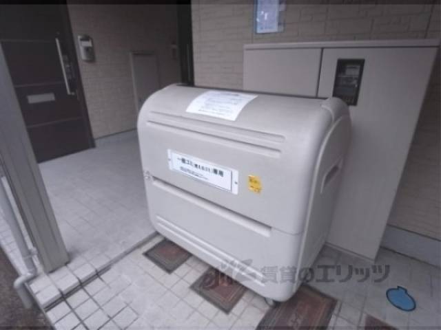 ゴミ置き場　ゴミボックス