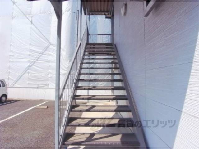 エントランス　階段