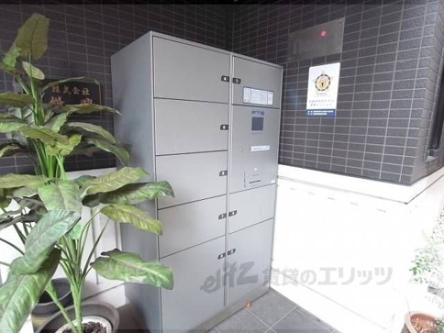 宅配ボックス
