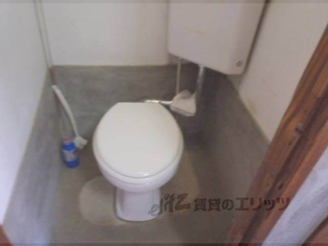 共同トイレ
